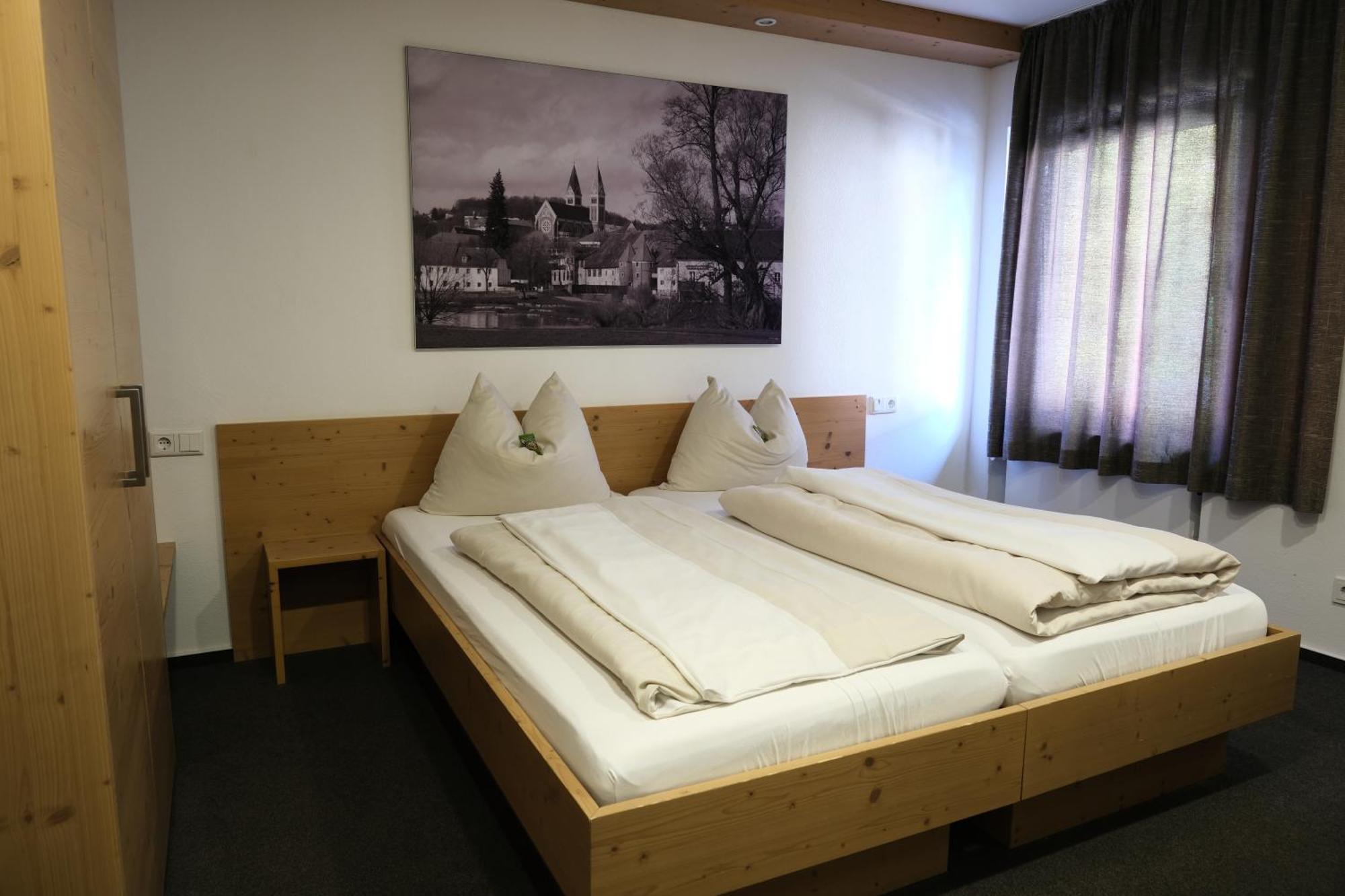 Hotel "Beim Butz" à Worth an der Donau Extérieur photo