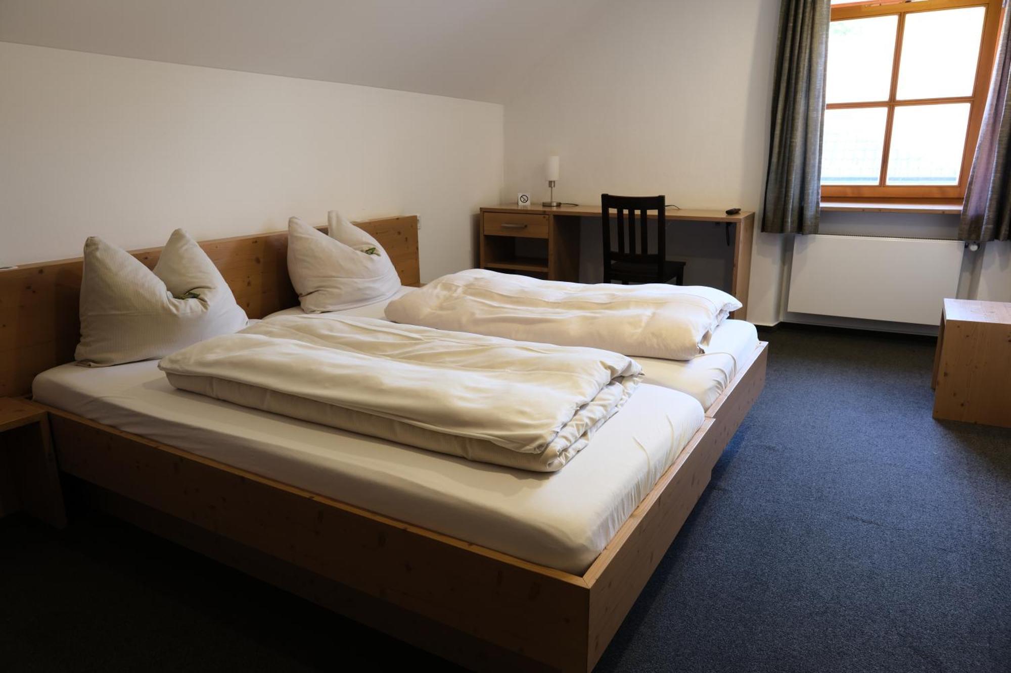 Hotel "Beim Butz" à Worth an der Donau Extérieur photo