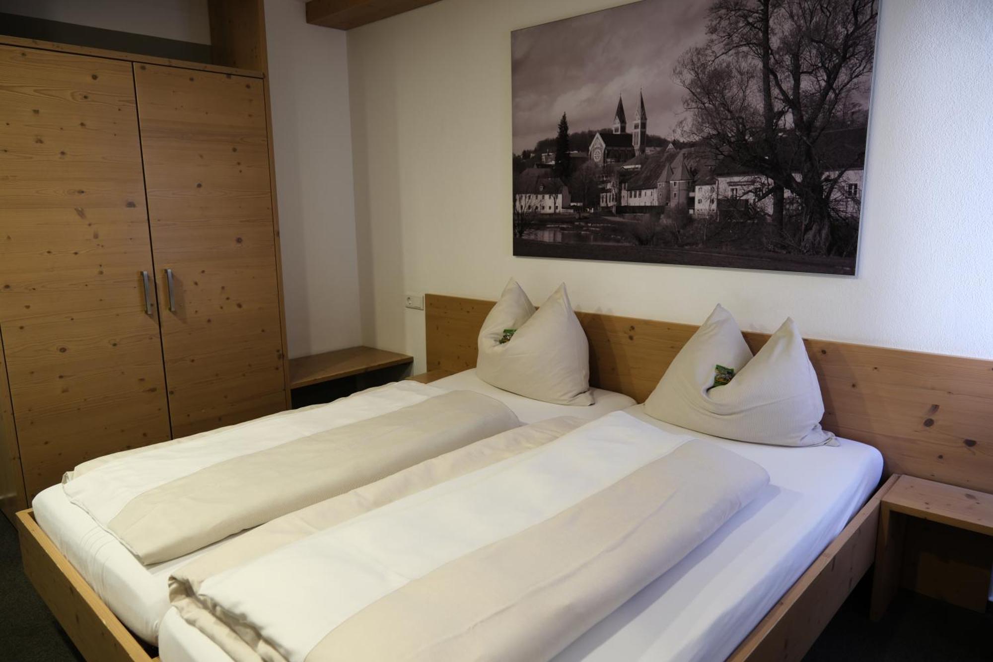 Hotel "Beim Butz" à Worth an der Donau Extérieur photo