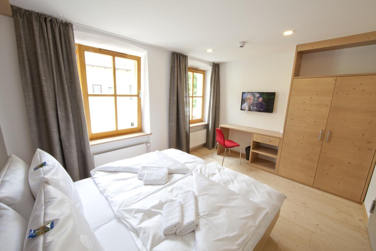 Hotel "Beim Butz" à Worth an der Donau Chambre photo